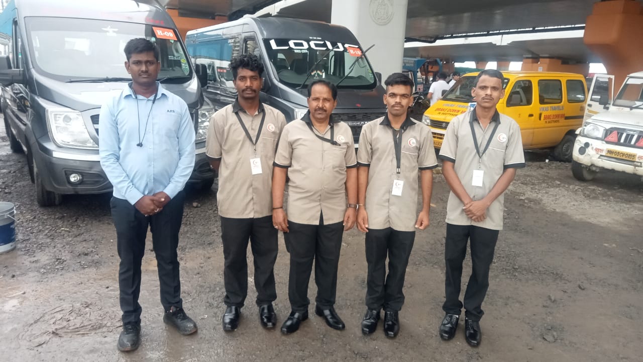 Housekeeping Guiding Guests